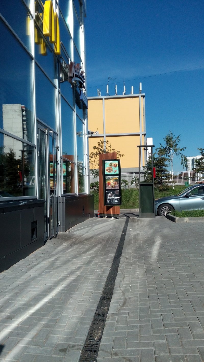 Лоток водоотводный Spark с чугунной решеткой Standartpark класс нагрузки C250 фото